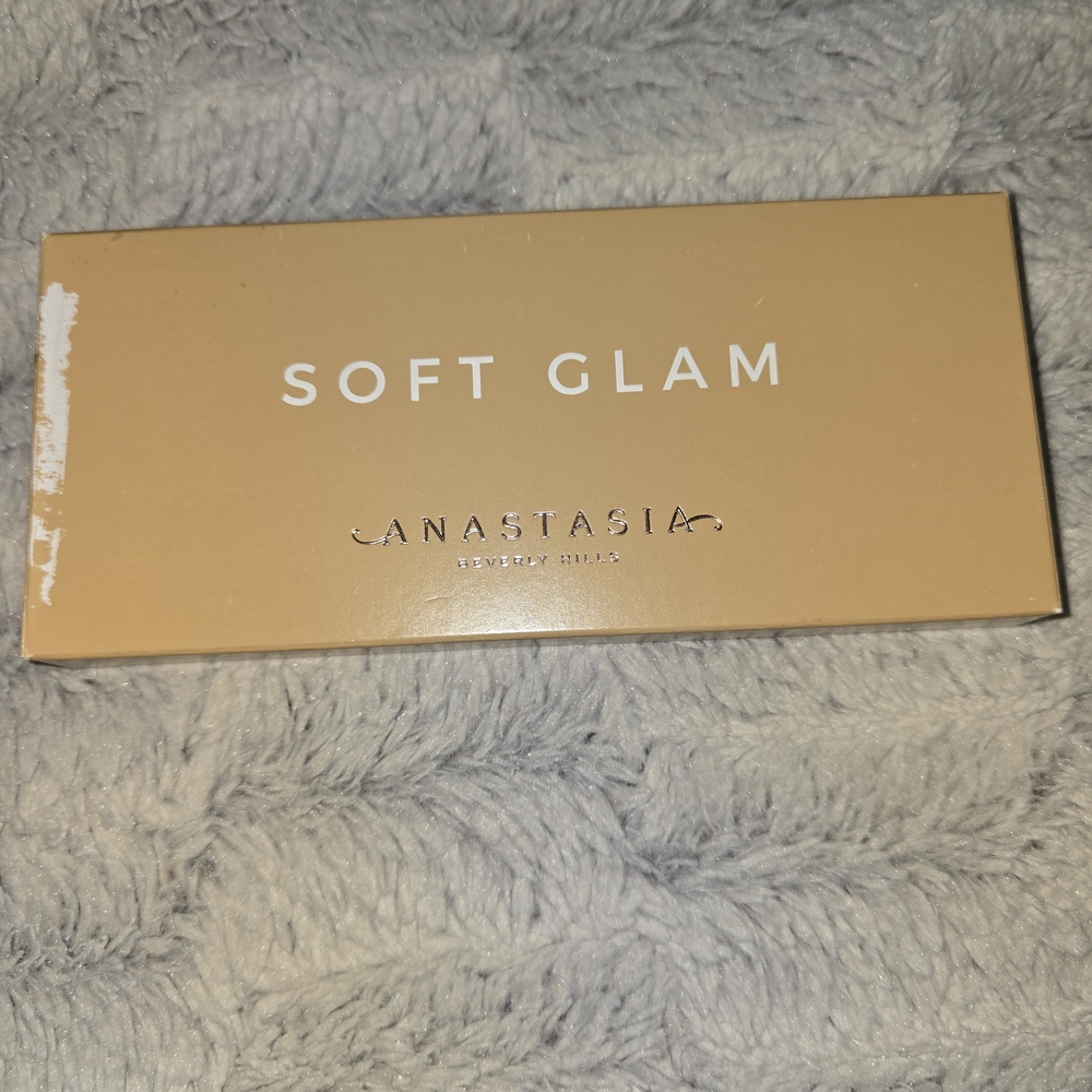 Anastasia Beverly Hills Soft Glam Eyeshadow Palette